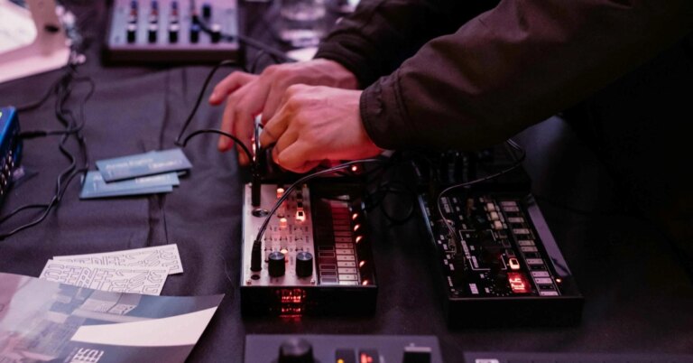 accessori indispensabili per musicisti e produttori musicali